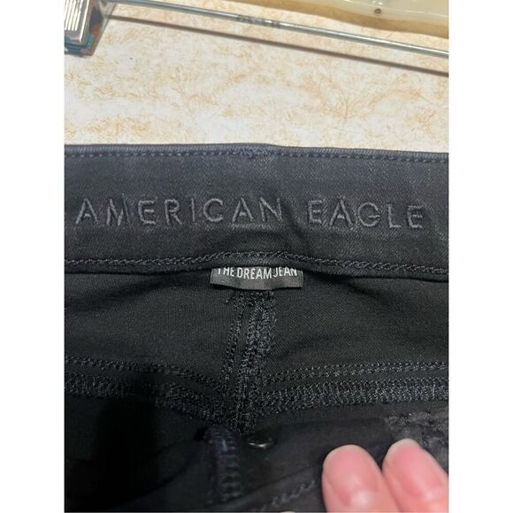 American Eagle Black Button Fly-Curvry-Hi Rise-Crop Jegging Sz 4 - Picture 3 of 9